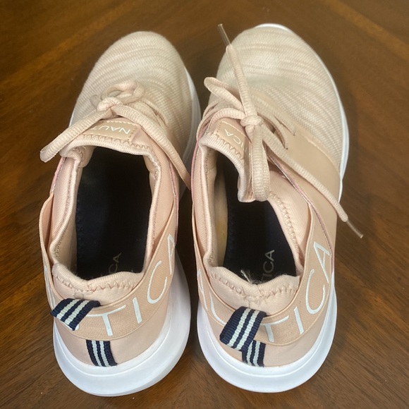 Nautica brand blush pink sneakers size 7.5 - Picture 4 of 8